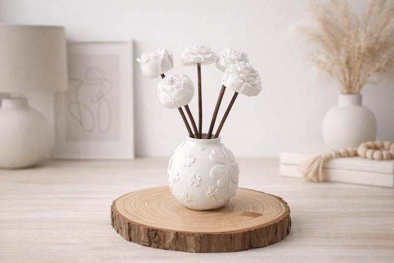 Floral Reed Diffuser |C Elegant White Home Fragrance |C Minimalist Decor Gift