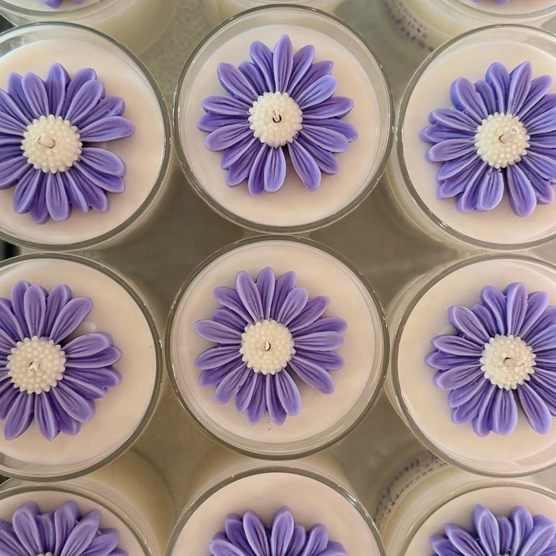 Daisy Candle | Handmade Soy Candle | Custom Party Favors, Bridal Shower Gifts, Baby Shower Candles, Bridesmaid Gift, Thank You Candle - 图片 4